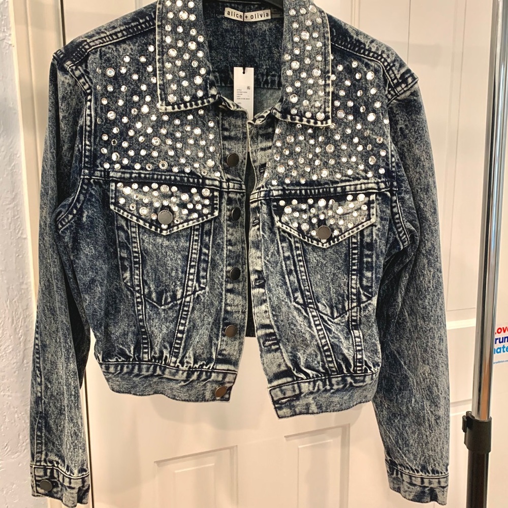 alice + olivia denim studded jacket 💎